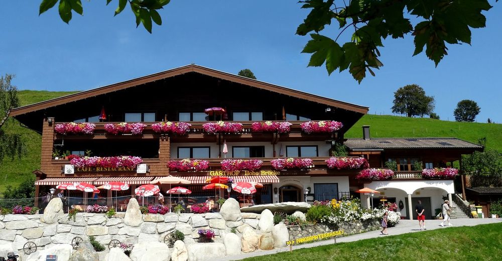 Panoramabahn Kitzbheler Alpen - Mittersill: Austria - Packages - Ski area 5 Nights from 370 EUR. Chalet Garni Hotel Zimmermann. / Reith bei Kitzbhel. Offers and All-inclusive prices Reith bei Kitzbhel - Bergfex