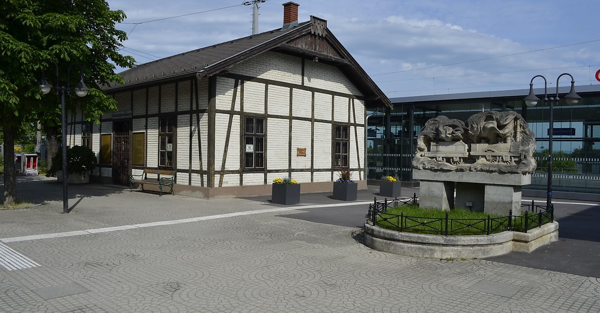 BERGFEXSehenswürdigkeiten Eisenbahnmuseum DeutschWagram Deutsch