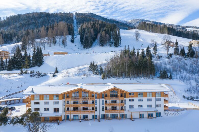 Skylodge