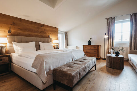 Doppelzimmer - Sonnhof Alpendorf - josalzburg-salzburgerland-skiamade-snowspacesalzburg-alpendorf-oesterreich-wellnessurlaub-urlaubzuzweit-adultsonly