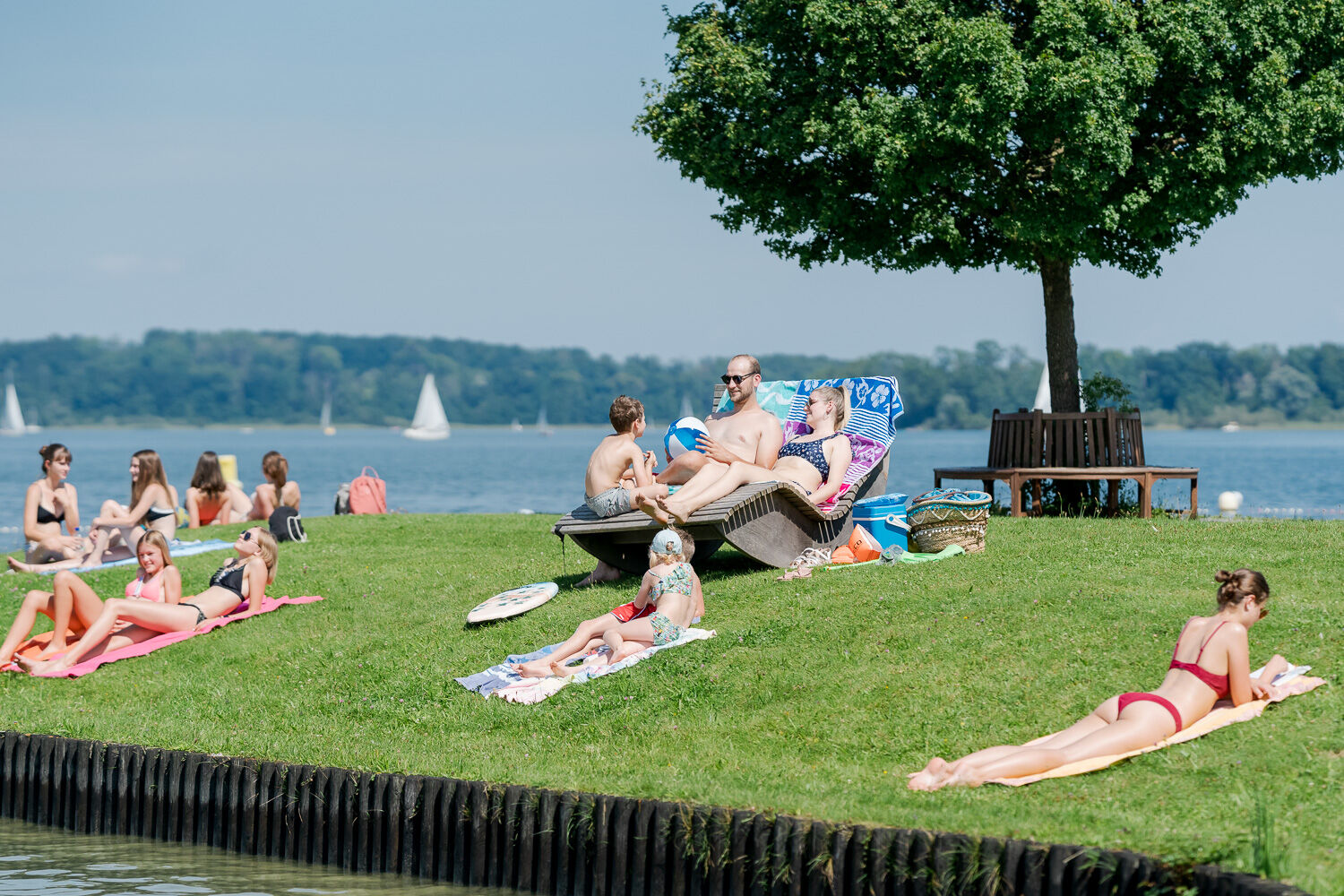 BERGFEX Badesee Chiemsee PRIENAVERA Strandbad Naturbadesee See BERGFEX Badesee Chiemsee PRIENAVERA Strandbad Naturbadesee See