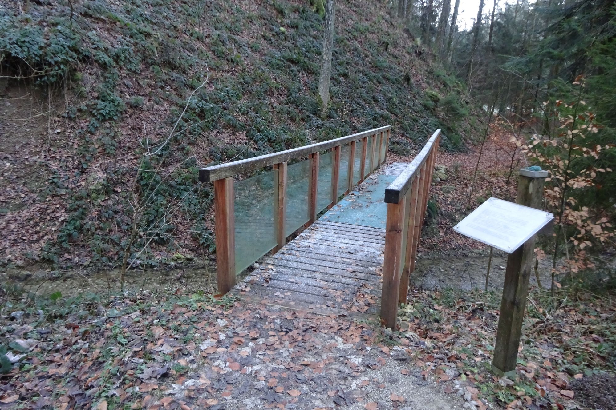 Durch das gläserne Tal auf den Rehberg. Weißenkirchen im Attergau