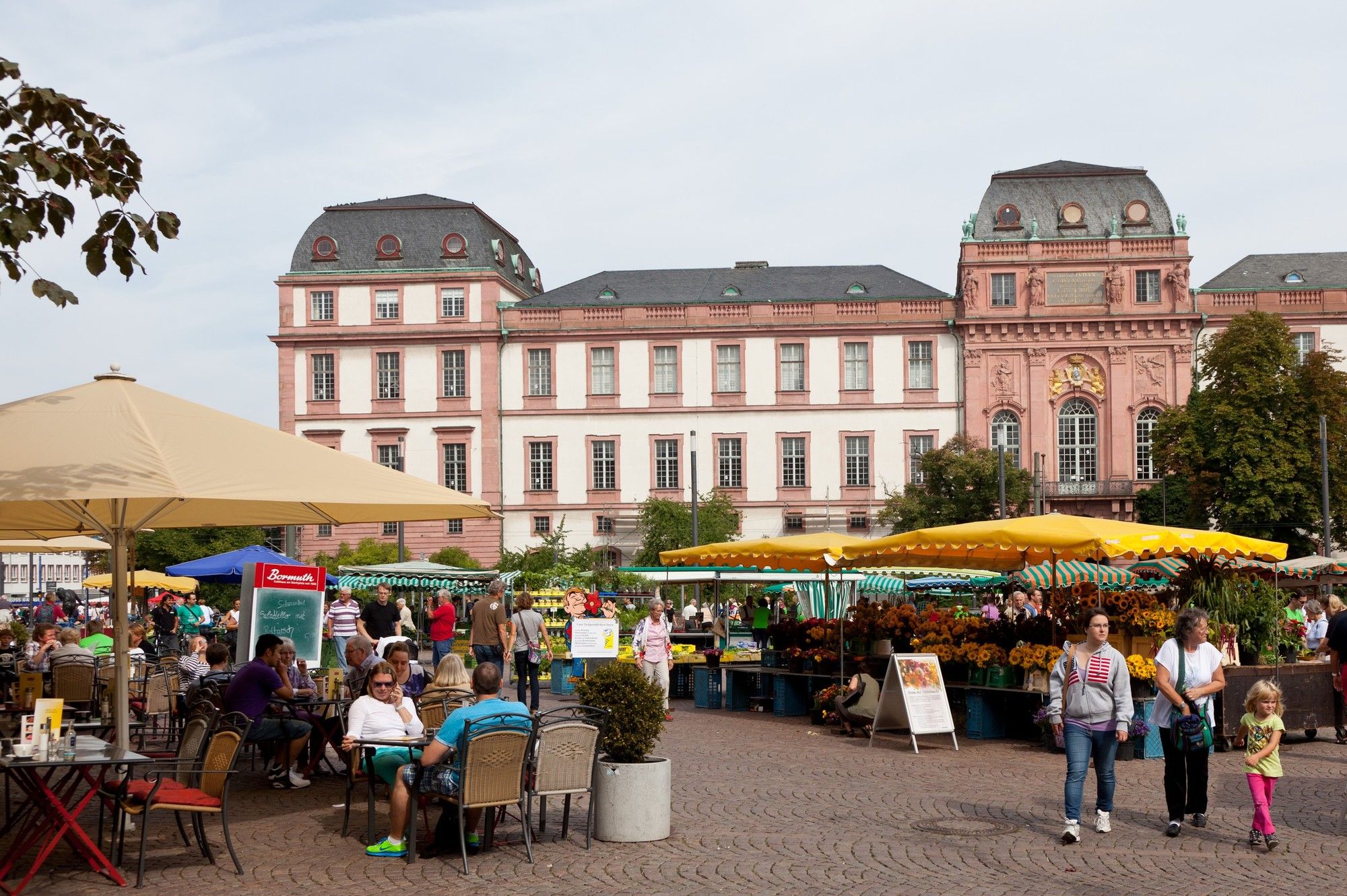 Bergfex Sehenswurdigkeiten Einkaufen Und Geniessen In Der Lebendigen Innenstadt Darmstadt Ausflugsziel Sightseeing