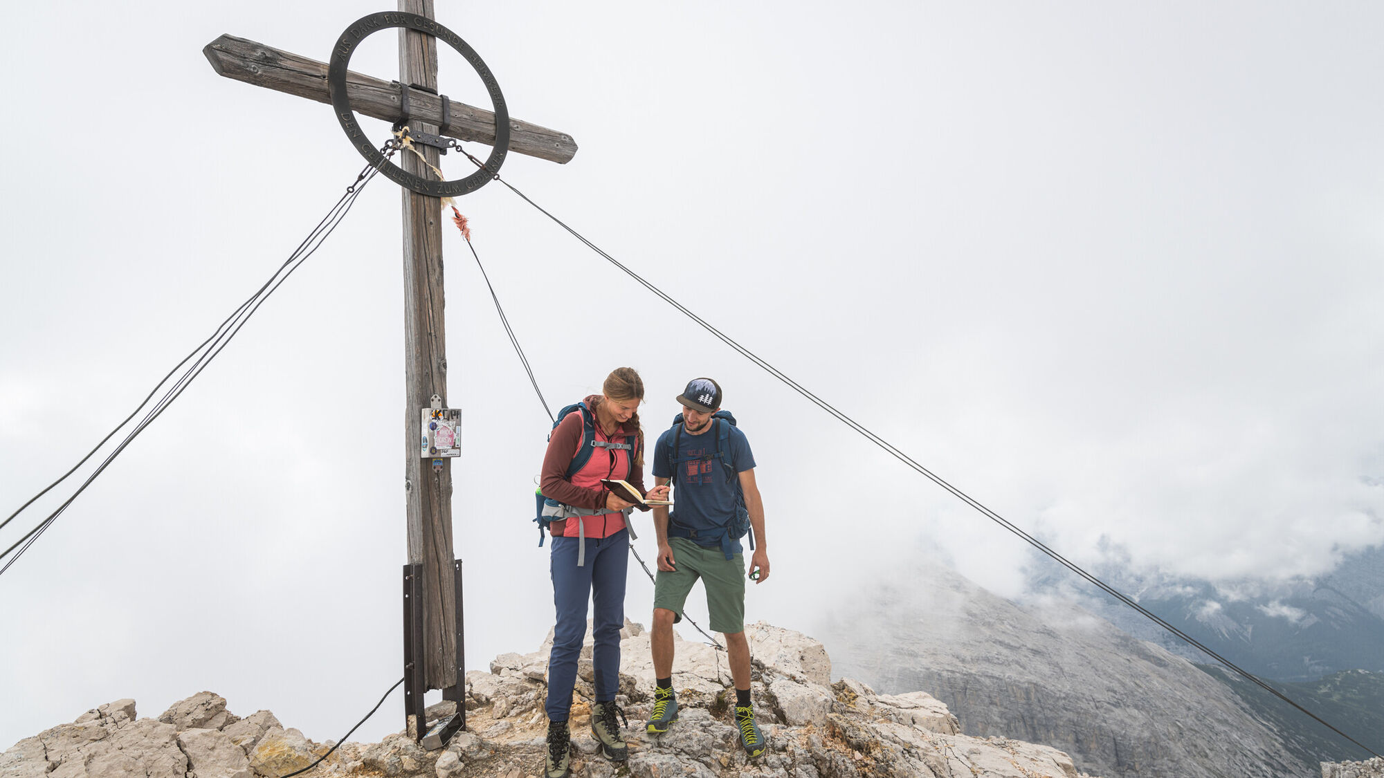 Wanderung Vom Karwendelhaus Ins Hinterautal - BERGFEX - Wanderung ...