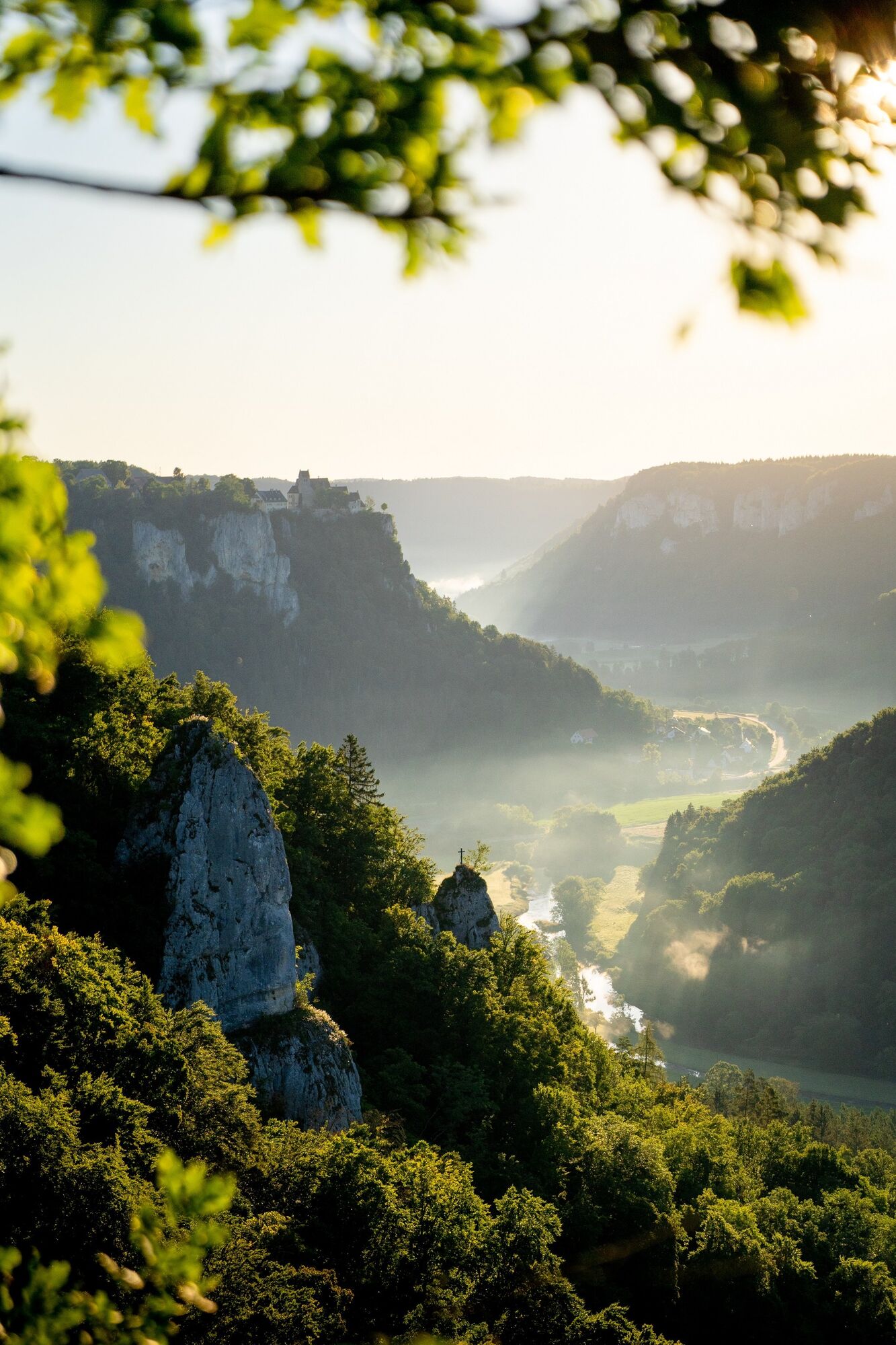 Eichfelsen Blick auf Schloss Werenwag