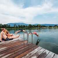 Abkühlung im St. Andräer See