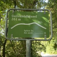 Passbeschilderung am Gallusbildhäusel in Östringen