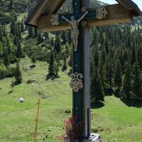 Kreuz kurz vor der "Obere Bodenalm"