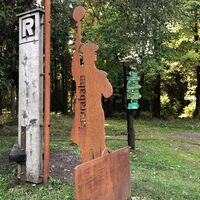 Hier treffen sich alle: Rennsteig, Erlebnispfad Laurabahn, DR WALD Weg und viele mehr