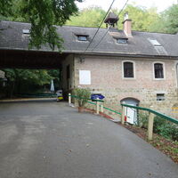 Zugang zur Lourdesgrotte