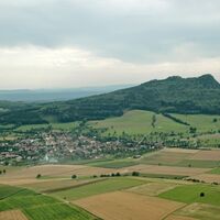 Hohenstoffeln mit zwei markanten Gipfeln