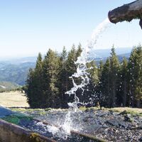 Brunnen bei der Zeißmannhütte mit Ausblick