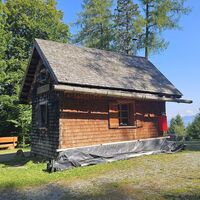 Paula Hütte mit Rastplatz