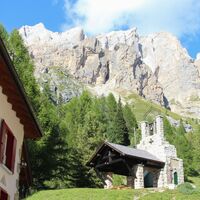 Rifugio Contrin - Val Contrin ©Archivio APT Val di Fassa