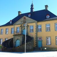 Historisches Rathaus Rüthen am Tag