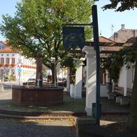 Brunnen am Obertor in Weisenheim