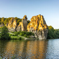Horn-Bad Meinberg-Externsteine-Teutoburger-Wald-Tourismus-D-Ketz-010-CC-BY-SA.jpg