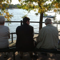 Rasten am Rhein in Rees