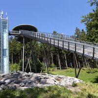 anlaufturm-mühlenkopfschanze-sommer.jpg