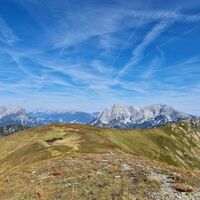 Aussicht vom Gipfel ins Gesäuse