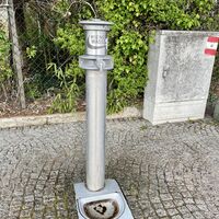 Hier kann man sich (außer im Tiefwinter) ein kühles Klares abzapfen, direkt aus der Wasserleitung!
