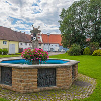 Marktplatzbrunnen Grosselfingen