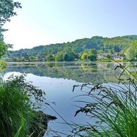 Würzbacher Weiher mit Blick auf Anglerheim