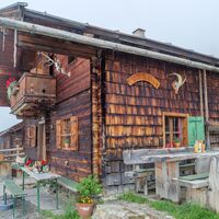 Katzsteinalm – urige Einkehr mit Charme auf 1546 m