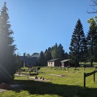 Trimm-dich-Pfad Nassau_Start an der 13-Loch-Minigolfanlage an den Sporthütten