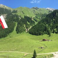Auf Bernhards Gemstelhütte