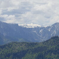 zwischen Zwölferkogel und Großer Woising erhebt sich der Dachstein