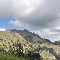 Blick auf die Berge des Val Concei