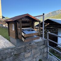 Station vor der Kapelle Sogn Giusep, Surcasti