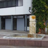 Marktbrunnen und Marktplatz Brückl