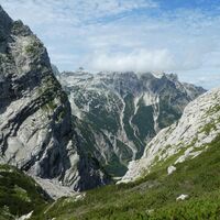 Tiefblick in die Hintere Hetzau und ins Aufstiegskar