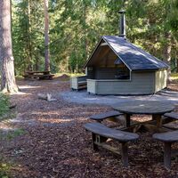 Neue Schutzhütte am Pleuna-Rastplatz