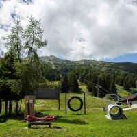 GLOBI Spielplatz beim Restaurant Acla Grischuna