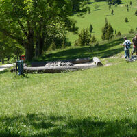 Der Grillplatz in der Nähe des Lochsteins