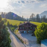 Ellmau_Bergdoktor Praxis_Außenansicht_Wilder Kaiser