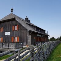 Roseggerhaus Pretul_von außen_Oststeiermark