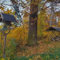 Weiße Hütte / Burgtonna - Sitzgruppe und Wegweiser