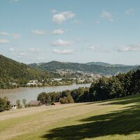 Radtour am Donauradweg Pyrawang