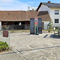 4.2 km Ruheplatz Wolfgrub mit Herberstein Bründl