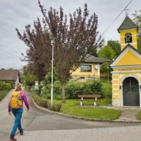 Bei der Kapelle wandern wir vorbei, zurück nach Wildon.
