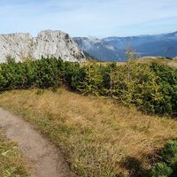 13.9 km 1. Wegekreuzung rechts