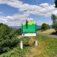 Vierbergeweg mit Blick zum Veitsberg und Lorenziberg