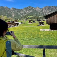 Häuserblick am Ende des Mittleren Höhenwegs