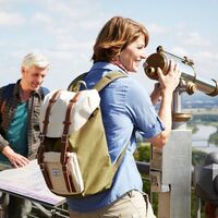 Besucher am Kaiser-Wilhem-Denkmal
