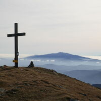 Kreuz mit Zirbitzkogel