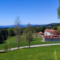 Rückblick zum Kloster Kostenz